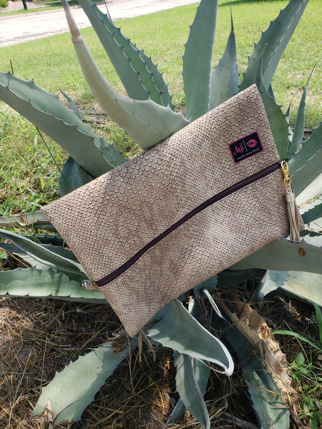 LARGE 9.5x13 SNAKESKIN - Borderline Hippie Boutique