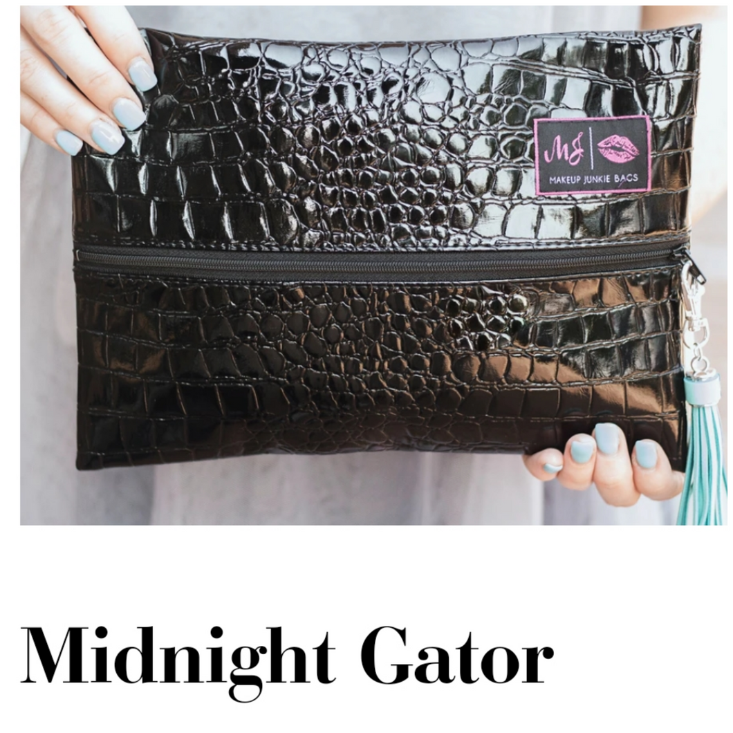 MEDIUM 8 x11.5 MIDNIGHT GATOR